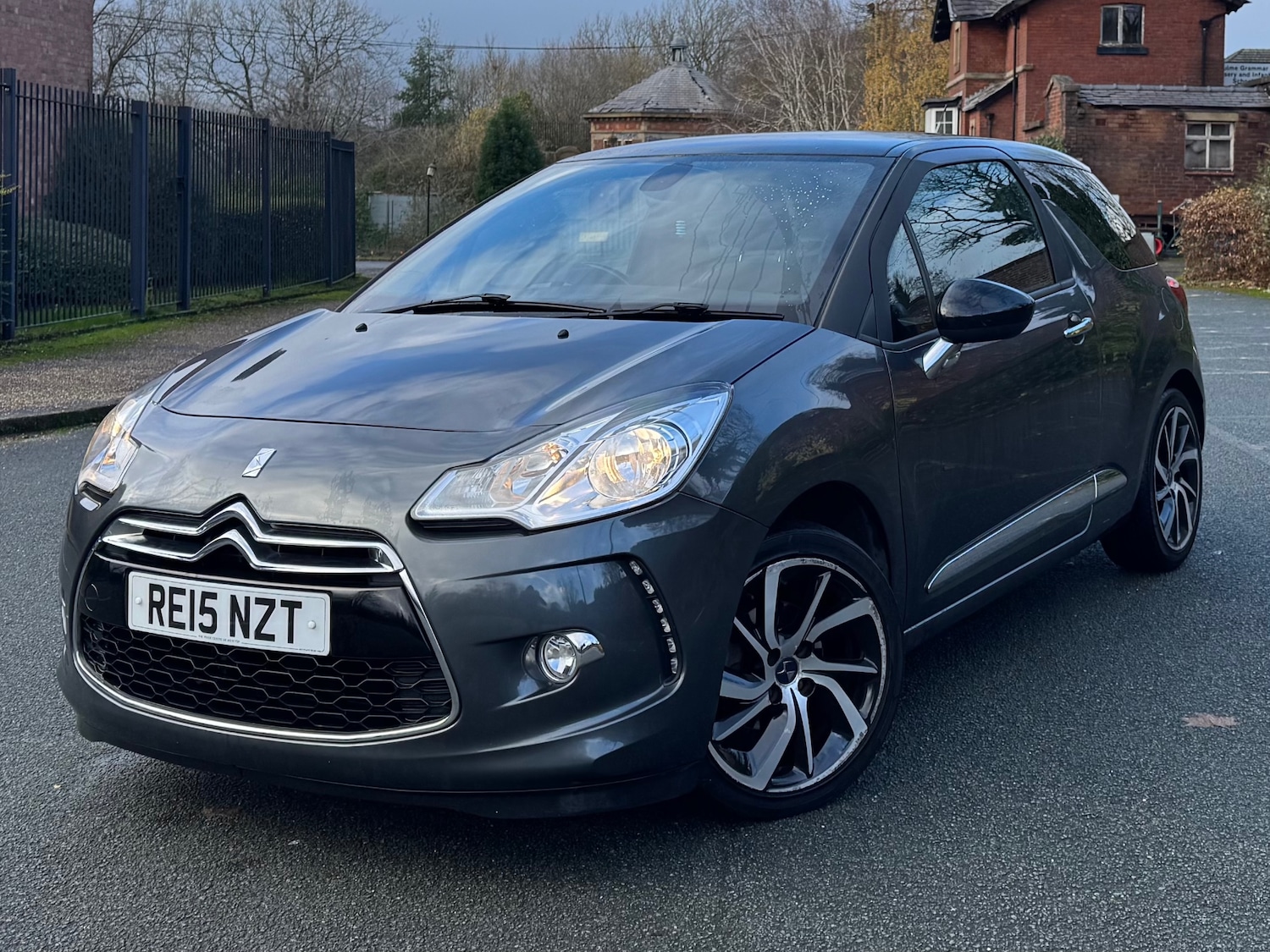 Used Citroen DS3 2015 for sale - 76589090: Photo 2
