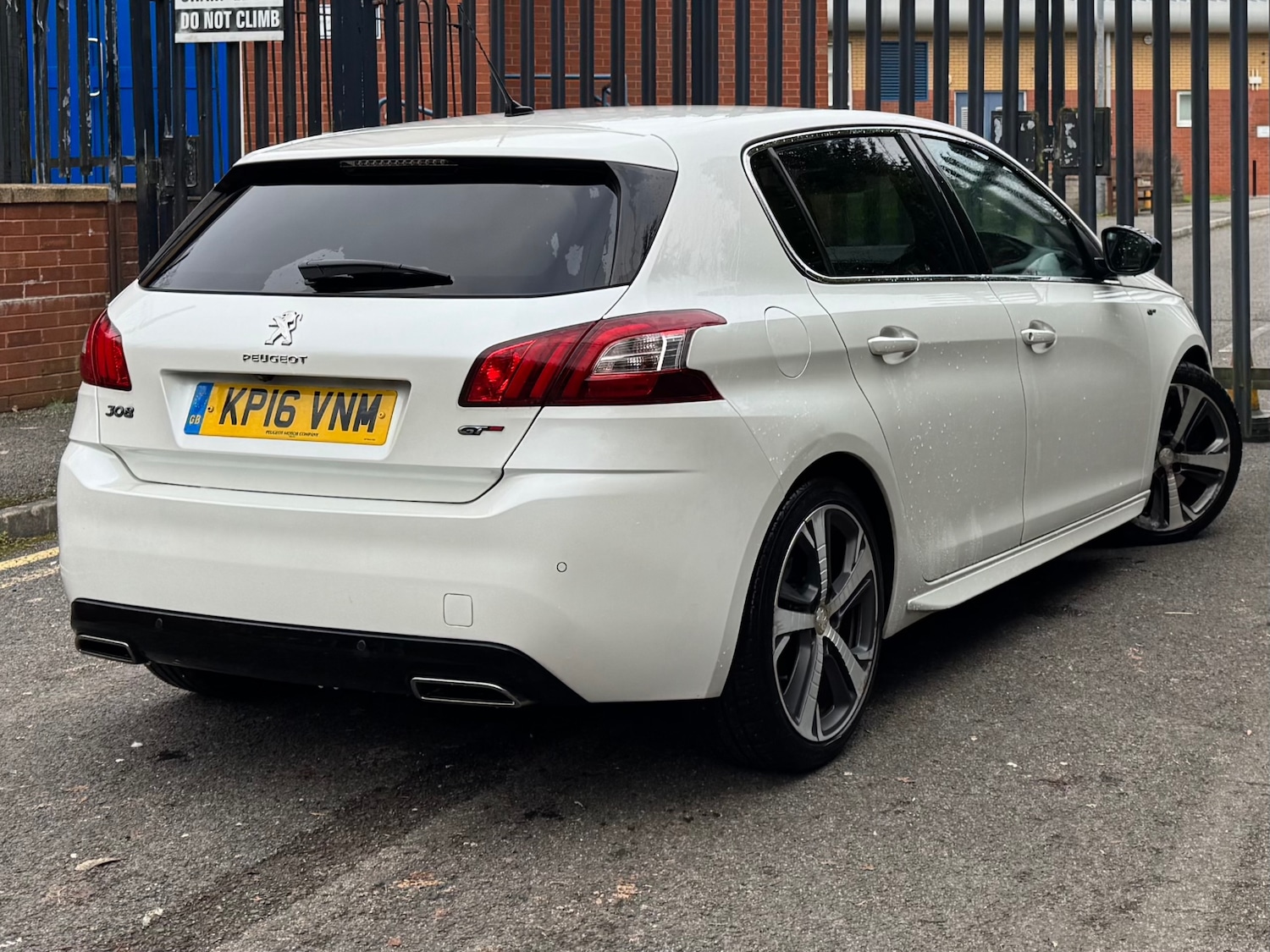 Used Peugeot 308 2016 for sale - 77077640: Photo 2