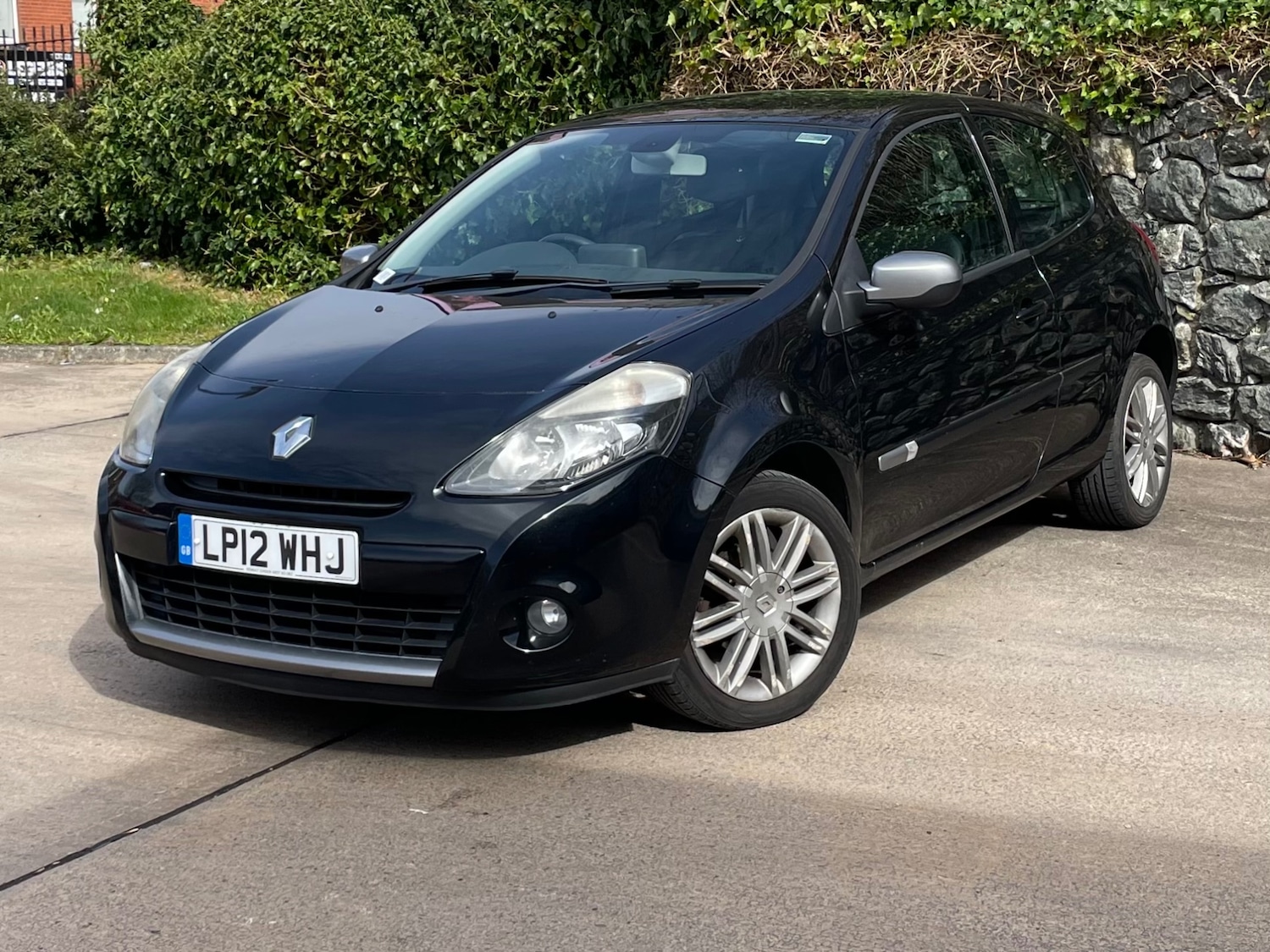 Used Renault Clio 2012 for sale - 78027517: Photo 2