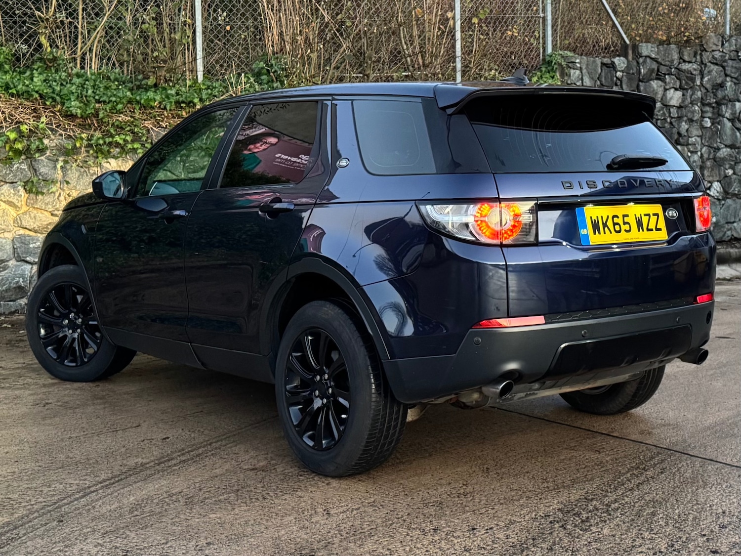 Used Land Rover Discovery Sport 2015 for sale - 76696628: Photo 3