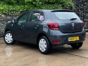 Used Dacia Sandero 2018 for sale - 78871909: Photo