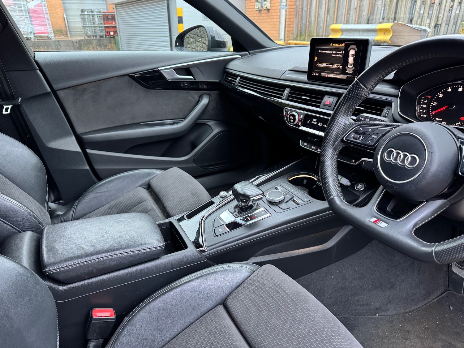 Used Audi A4 2017 for sale - 77020619: Photo 5