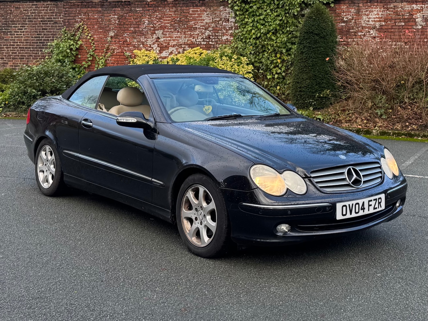 Used Mercedes-Benz CLK 2004 for sale - 76589076: Photo 1