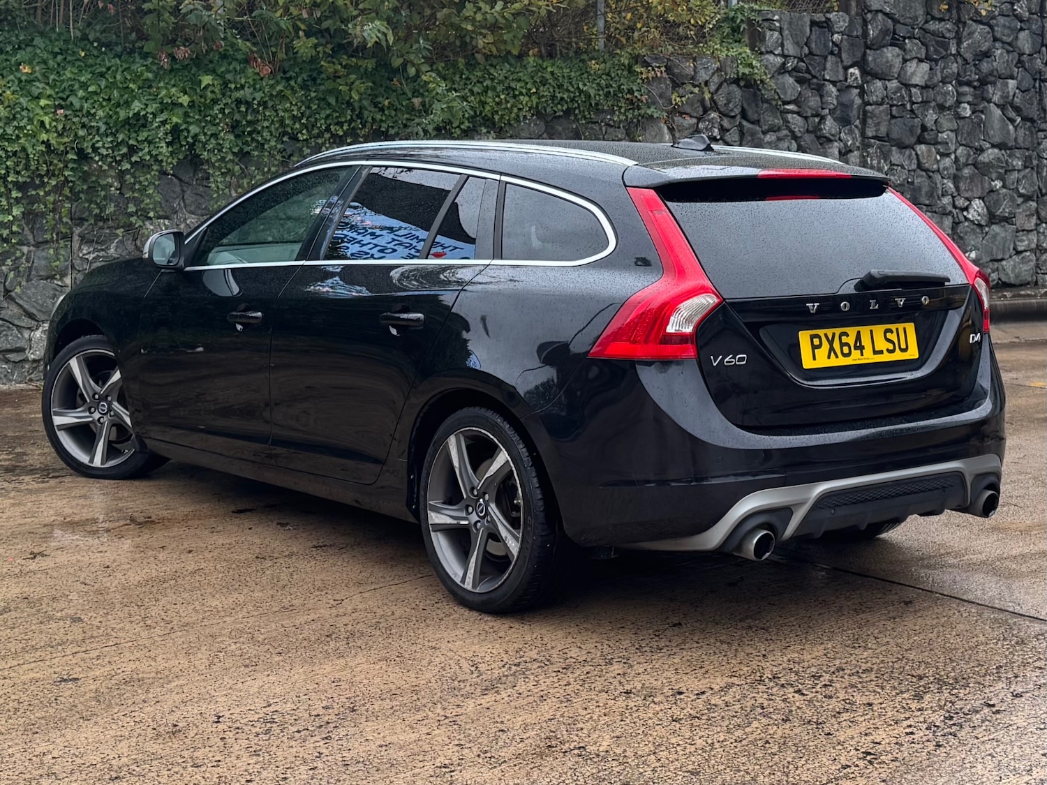 Used Volvo V60 2014 for sale - 76427862: Photo 5