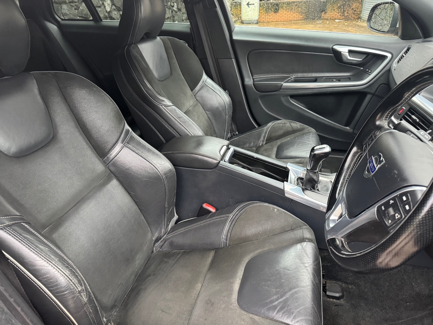 Used Volvo V60 2014 for sale - 76427862: Photo 7