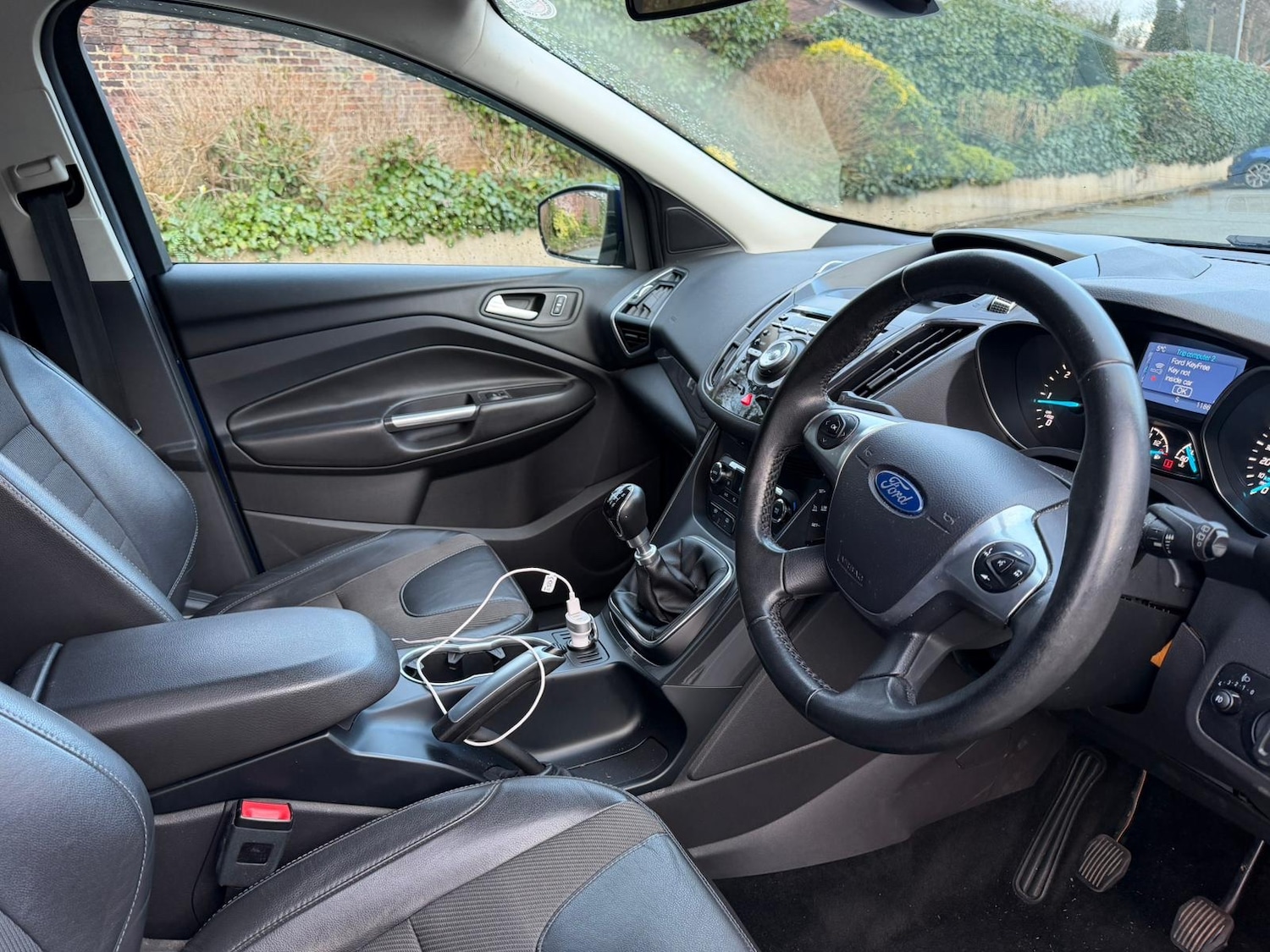 Used Ford Kuga 2015 for sale - 77837410: Photo 5