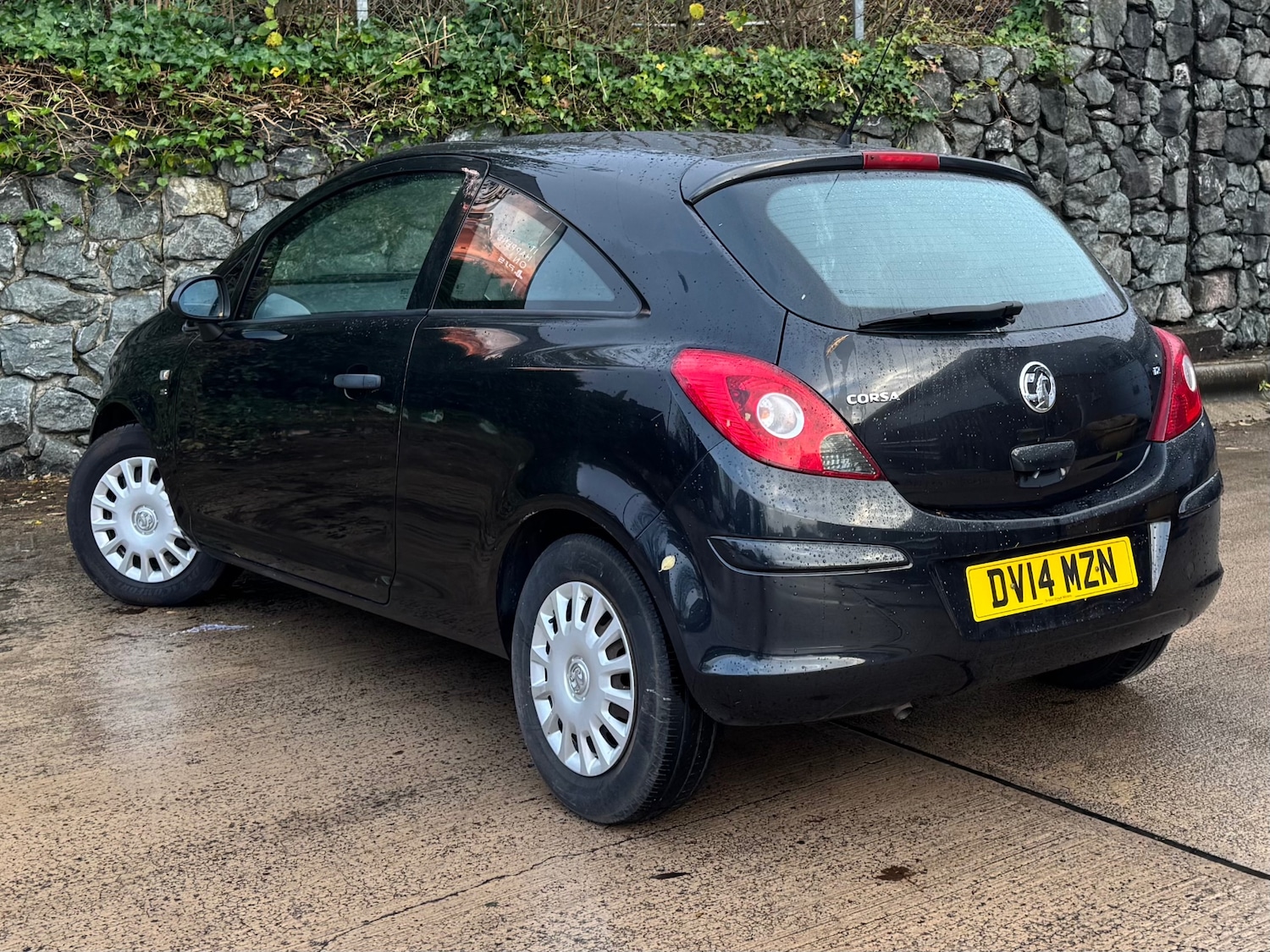Used Vauxhall Corsa 2014 for sale - 76589203: Photo 4