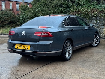 Used Volkswagen Passat 2019 for sale - 76669908: Photo
