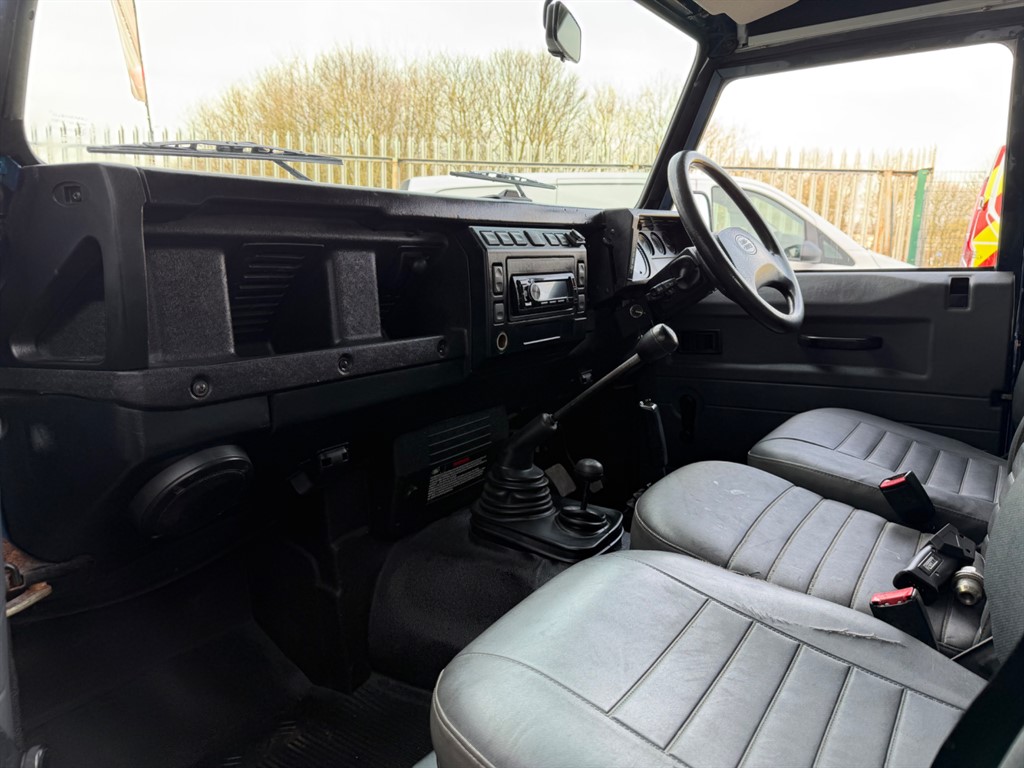 Used Land Rover Defender 2003 for sale - 77979127: Photo 7