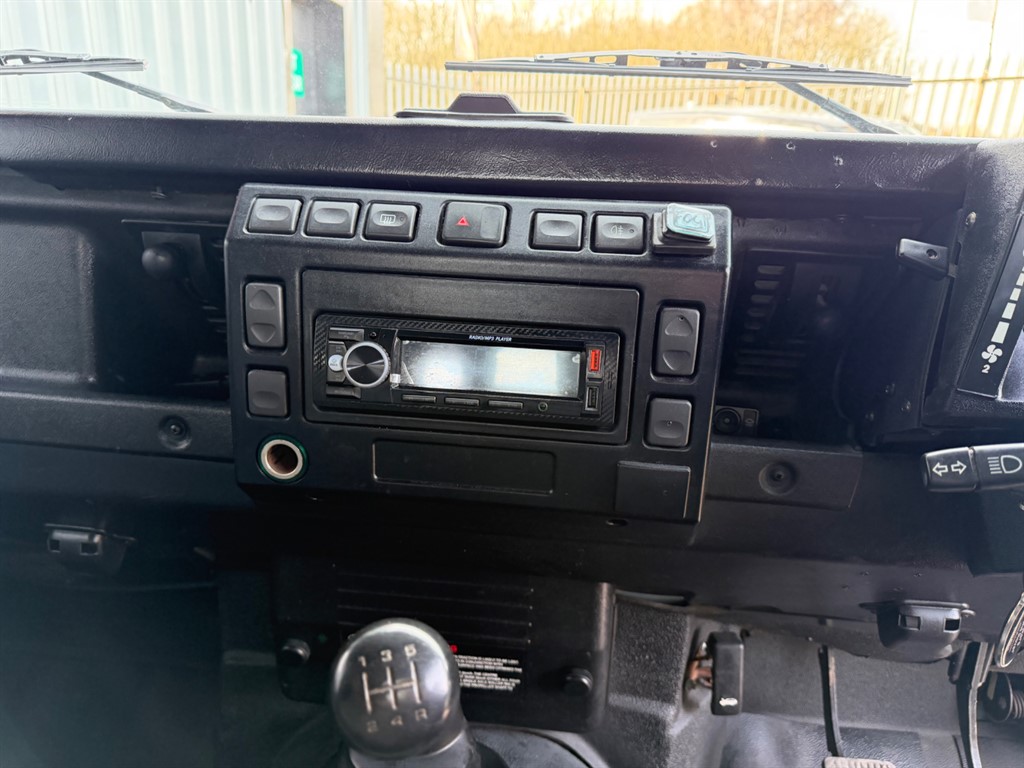 Used Land Rover Defender 2003 for sale - 77979127: Photo 9