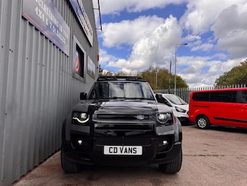Used Land Rover Defender 2023 for sale - 75784057: Photo