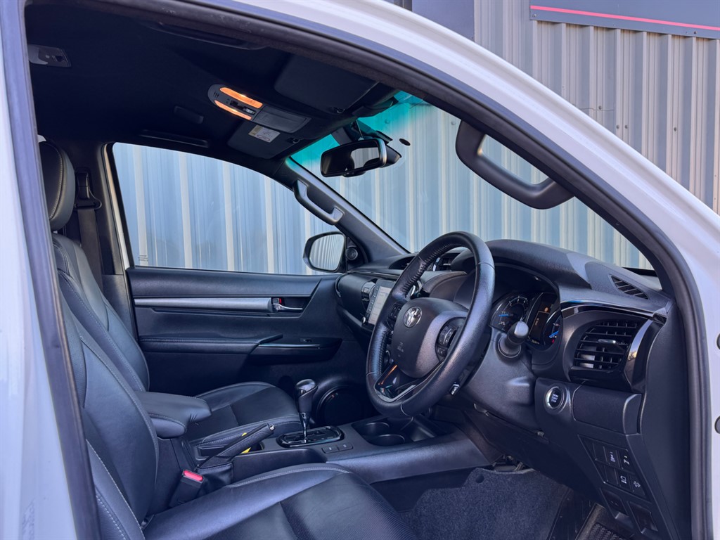 Used Toyota Hilux 2022 for sale - 76400906: Photo 10