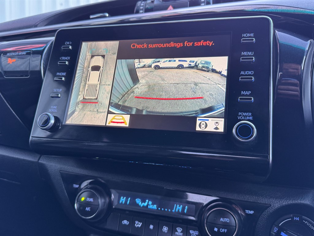 Used Toyota Hilux 2022 for sale - 76400906: Photo 12