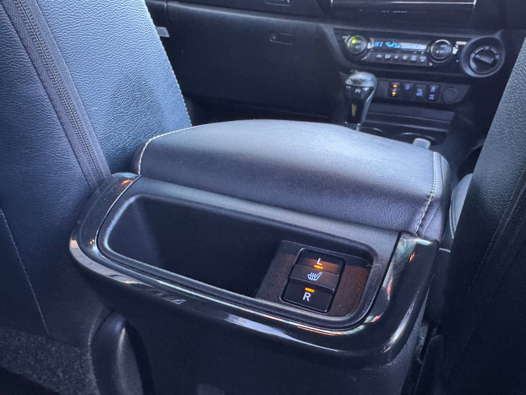 Used Toyota Hilux 2022 for sale - 76400906: Photo 14