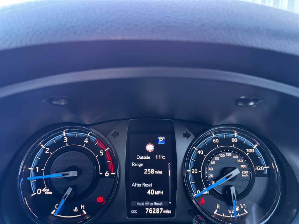 Used Toyota Hilux 2022 for sale - 76400906: Photo 17