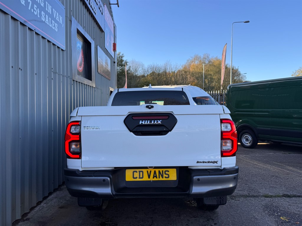 Used Toyota Hilux 2022 for sale - 76400906: Photo 6