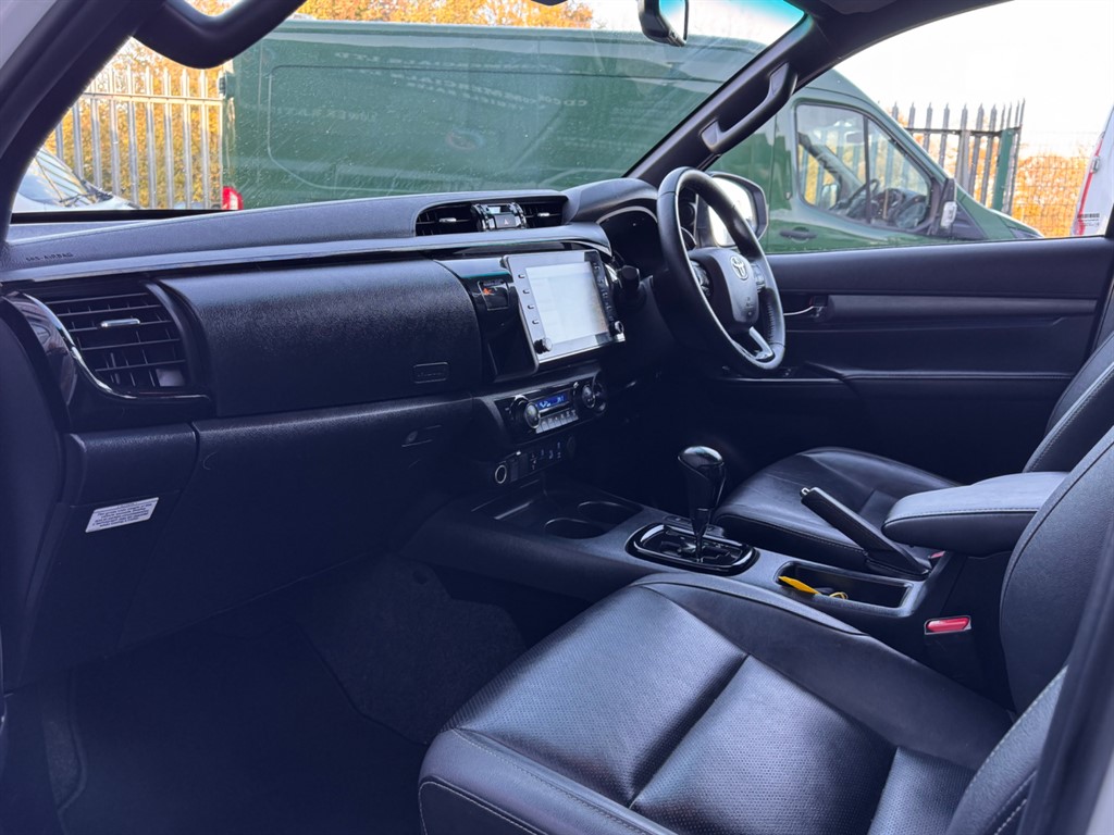 Used Toyota Hilux 2022 for sale - 76400906: Photo 9