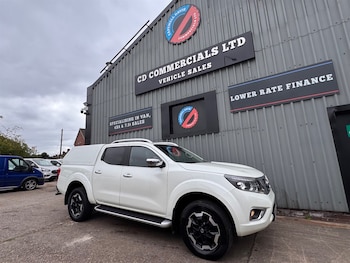 Nissan - Navara