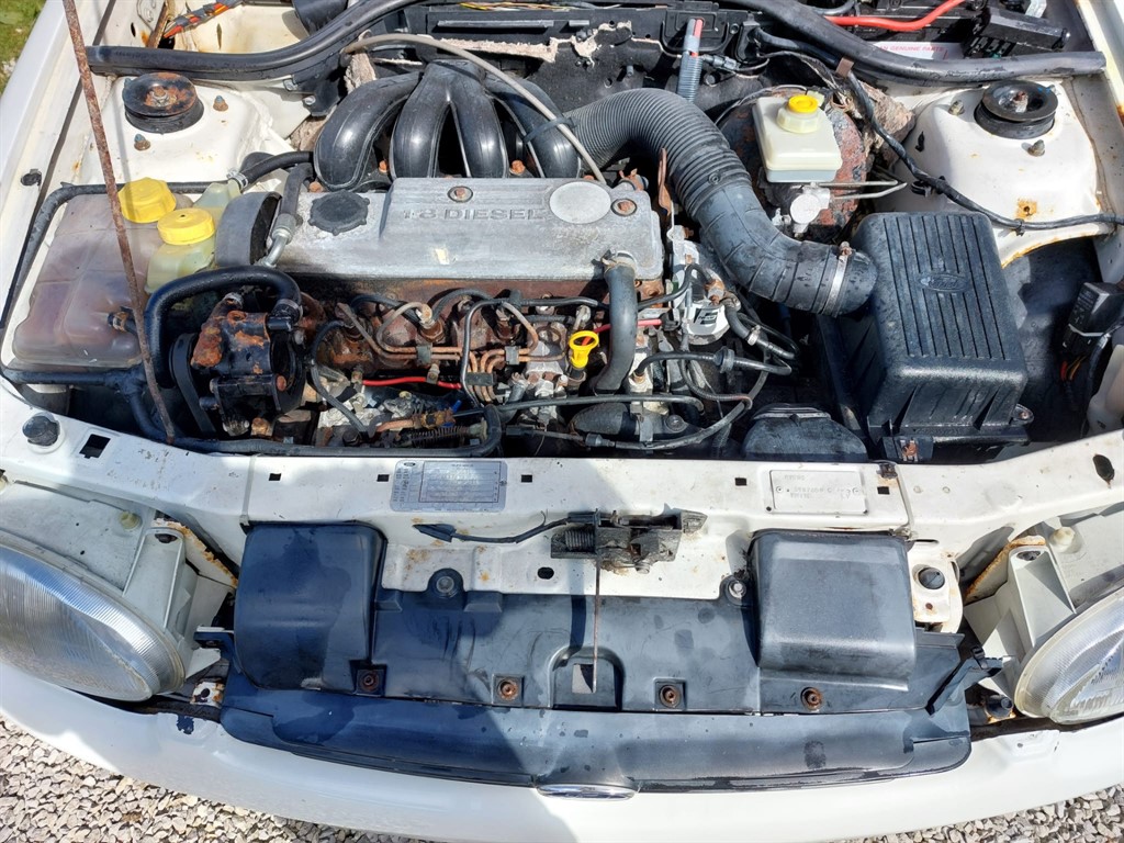 Used Ford Escort 1995 for sale - 78207013: Photo 12