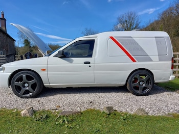 Used Ford Escort 1995 for sale - 78207013: Photo