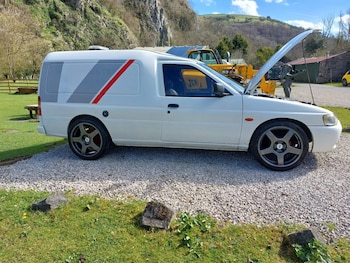 Used Ford Escort 1995 for sale - 78207013: Photo