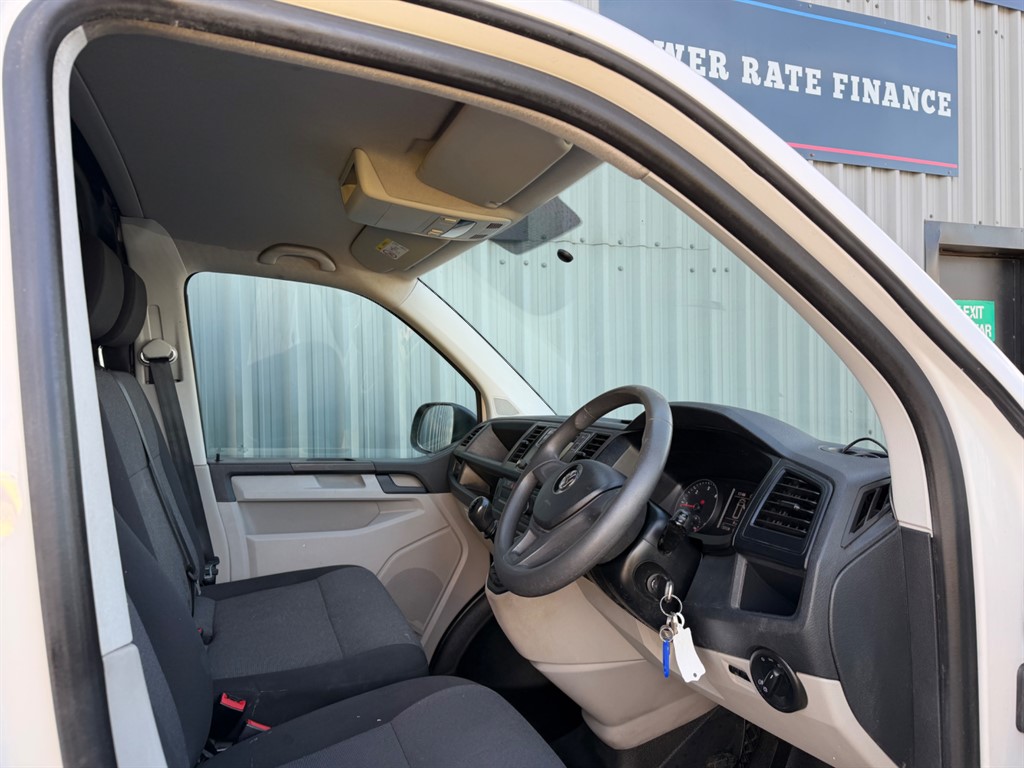 Used Volkswagen Transporter 2018 for sale - 78172872: Photo 10