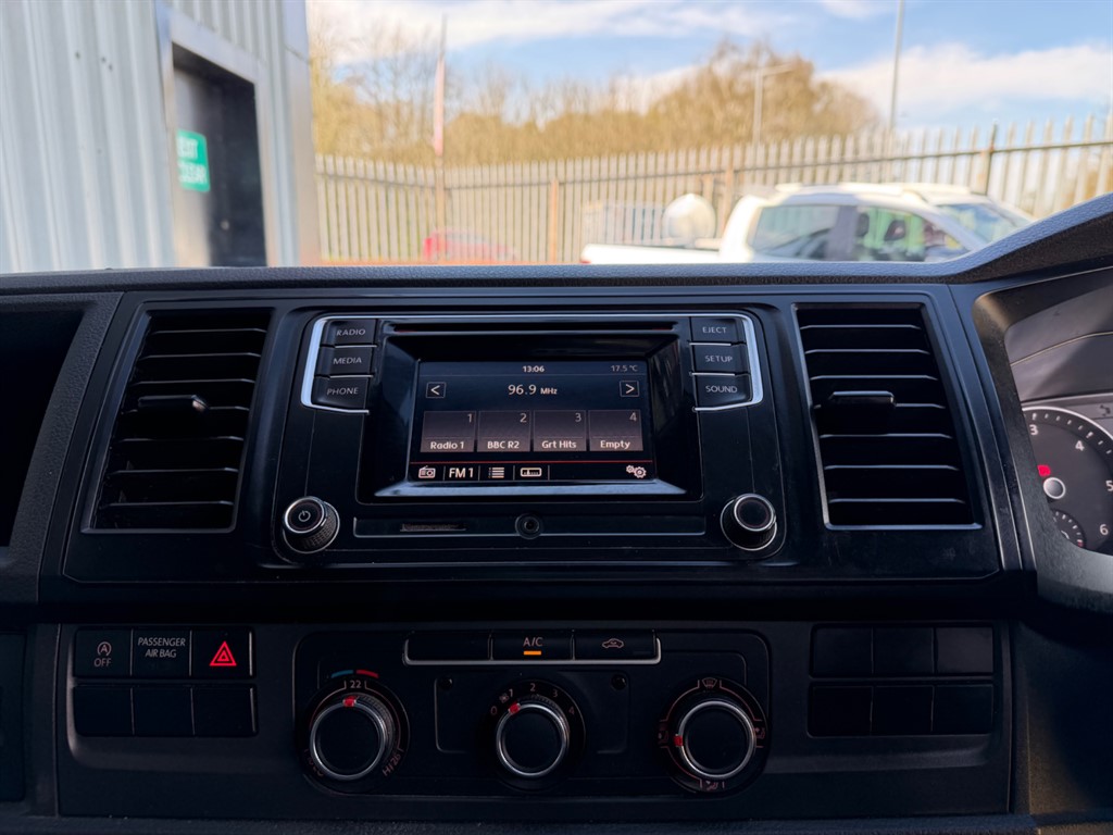 Used Volkswagen Transporter 2018 for sale - 78172872: Photo 11