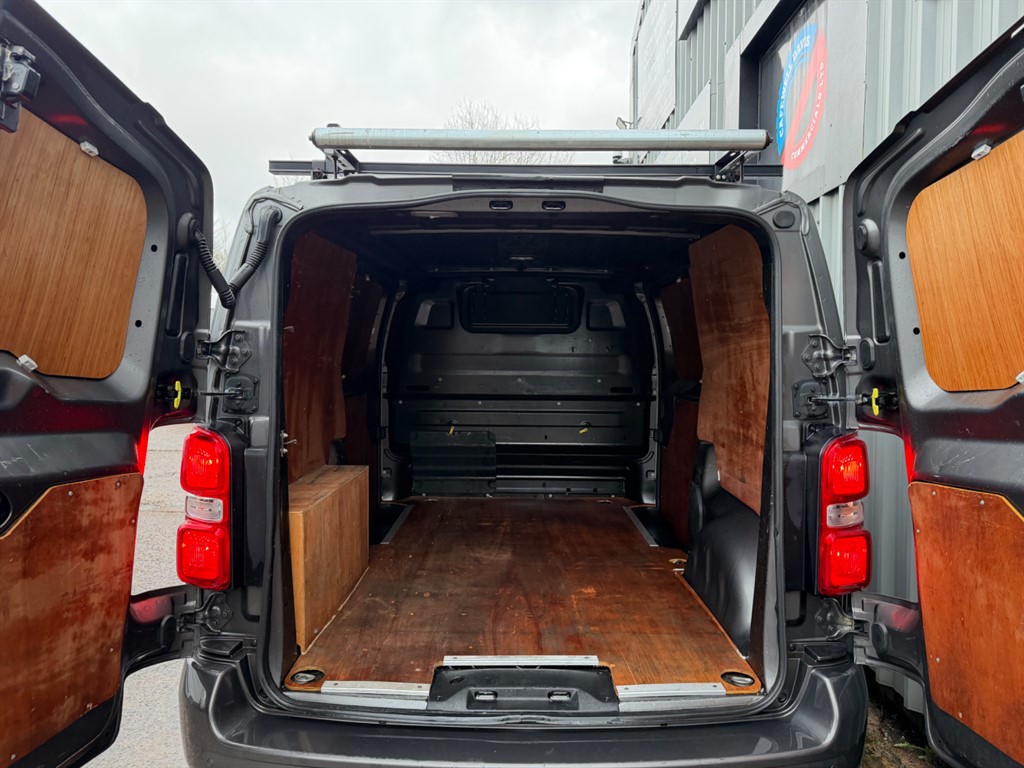 Used Vauxhall Vivaro 2023 for sale - 77193786: Photo 12