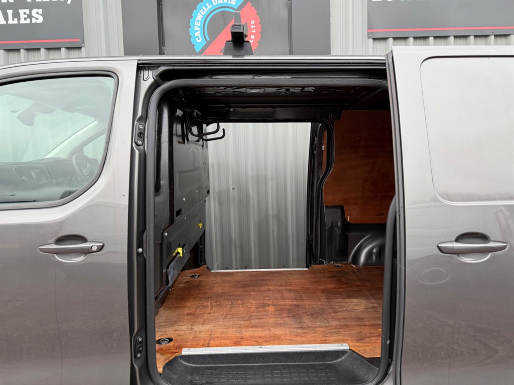 Used Vauxhall Vivaro 2023 for sale - 77193786: Photo 13