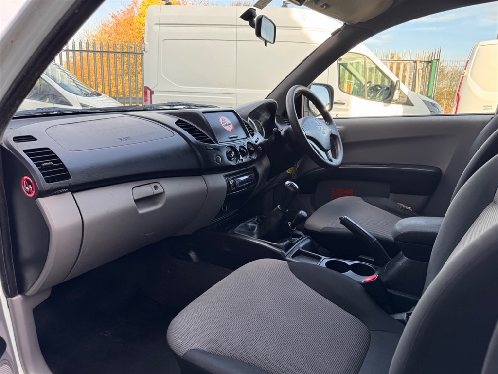 Used Mitsubishi L200 2013 for sale - 76494197: Photo 8