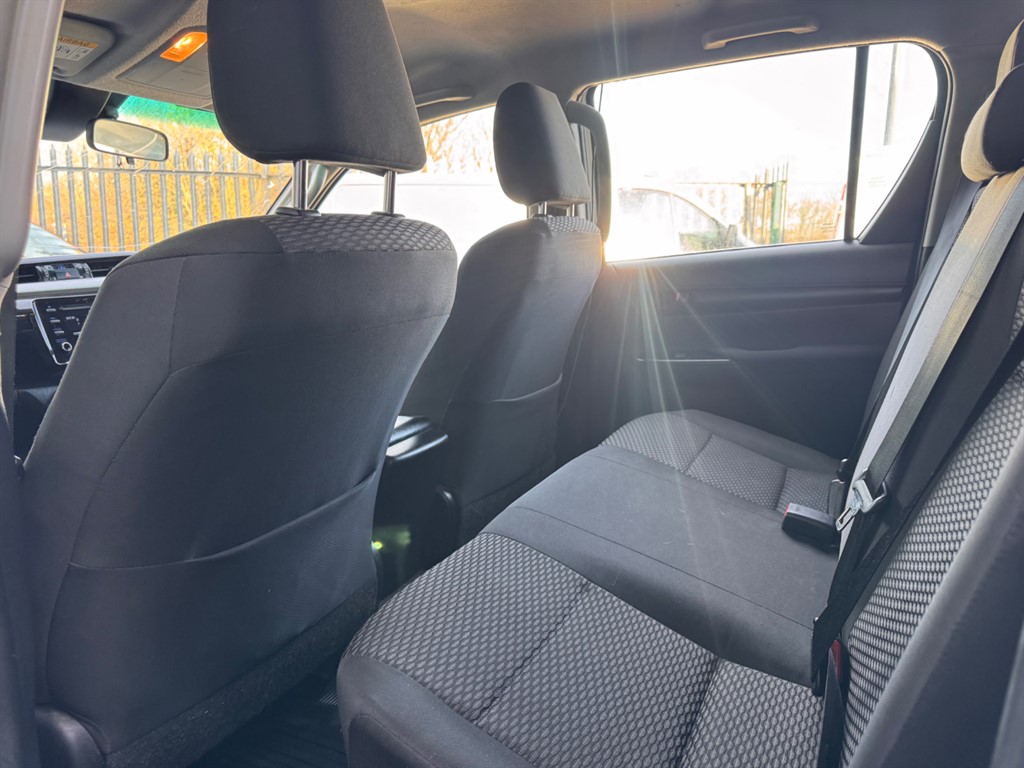 Used Toyota Hilux 2021 for sale - 76717645: Photo 10