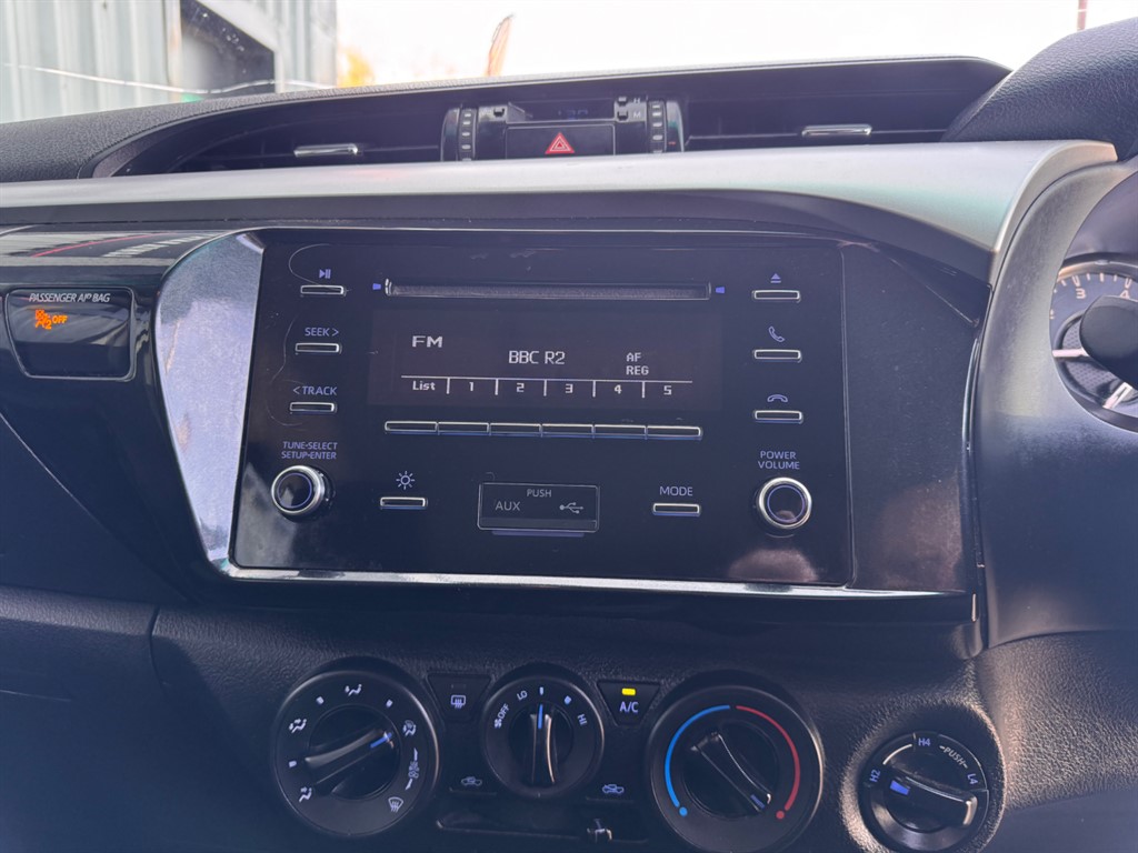 Used Toyota Hilux 2021 for sale - 76717645: Photo 12