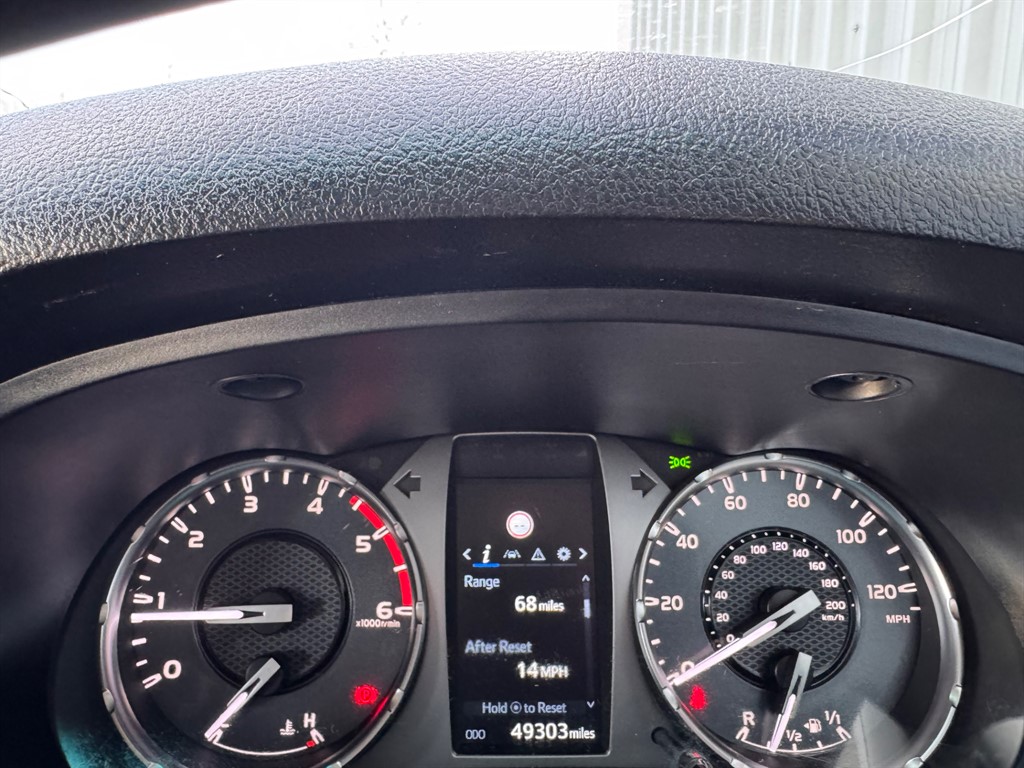 Used Toyota Hilux 2021 for sale - 76717645: Photo 13