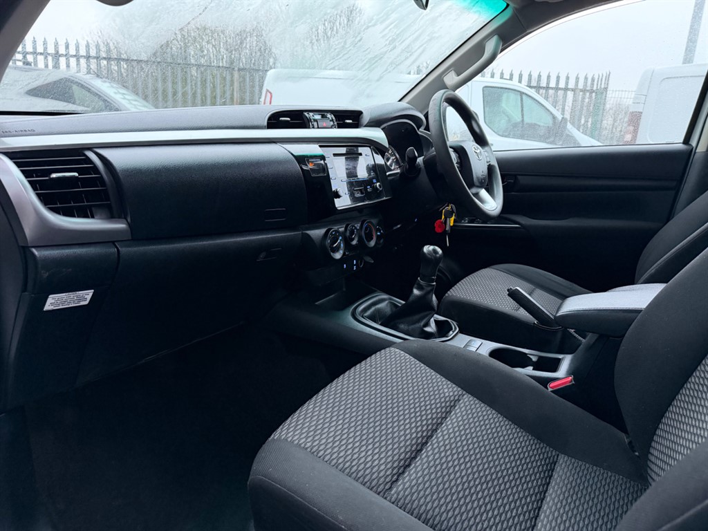Used Toyota Hilux 2021 for sale - 77319190: Photo 9