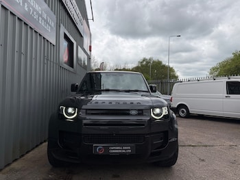 Used Land Rover Defender 2024 for sale - 79433769: Photo
