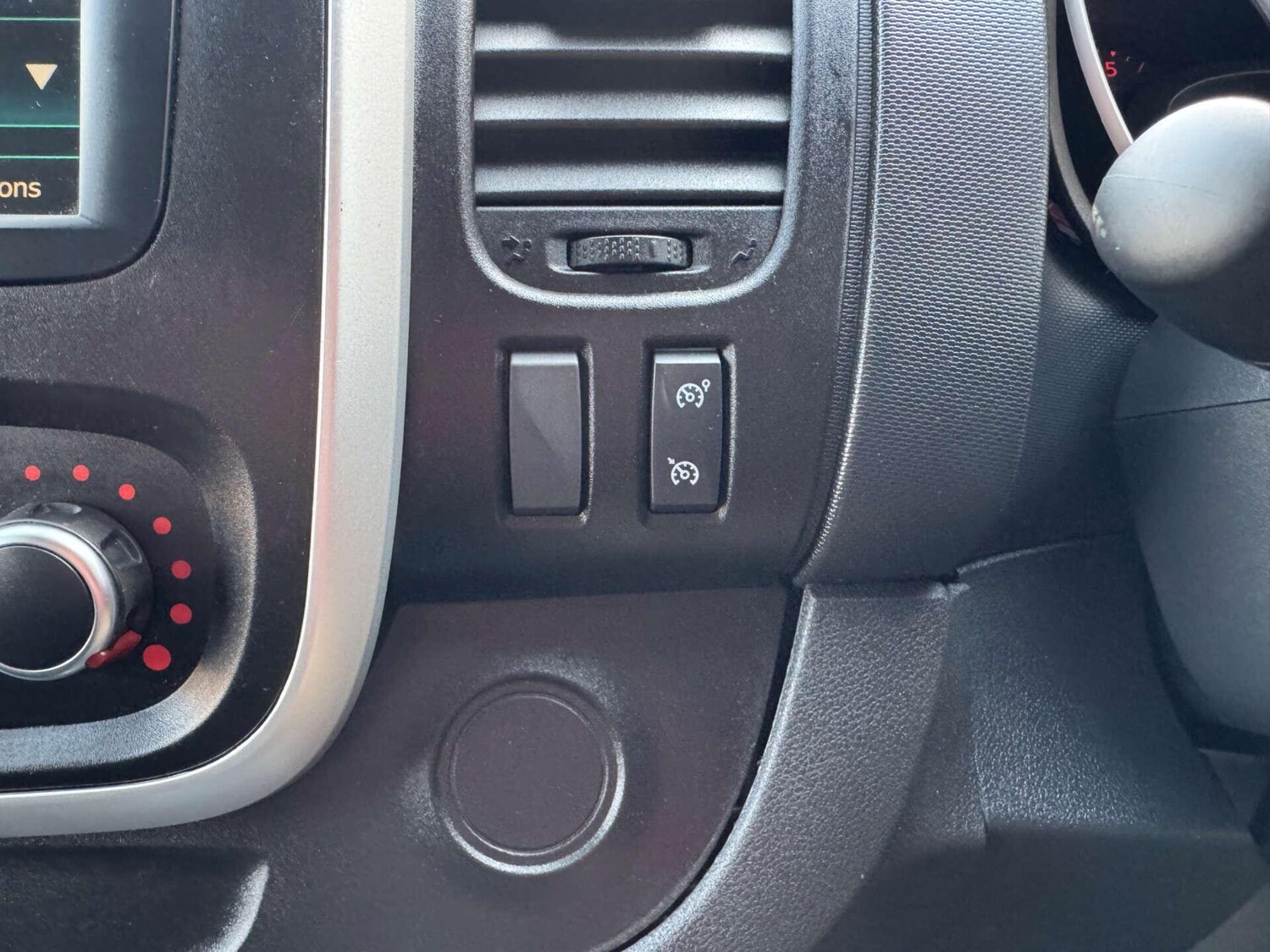 Used Nissan NV300 2020 for sale - 76563592: Photo 21