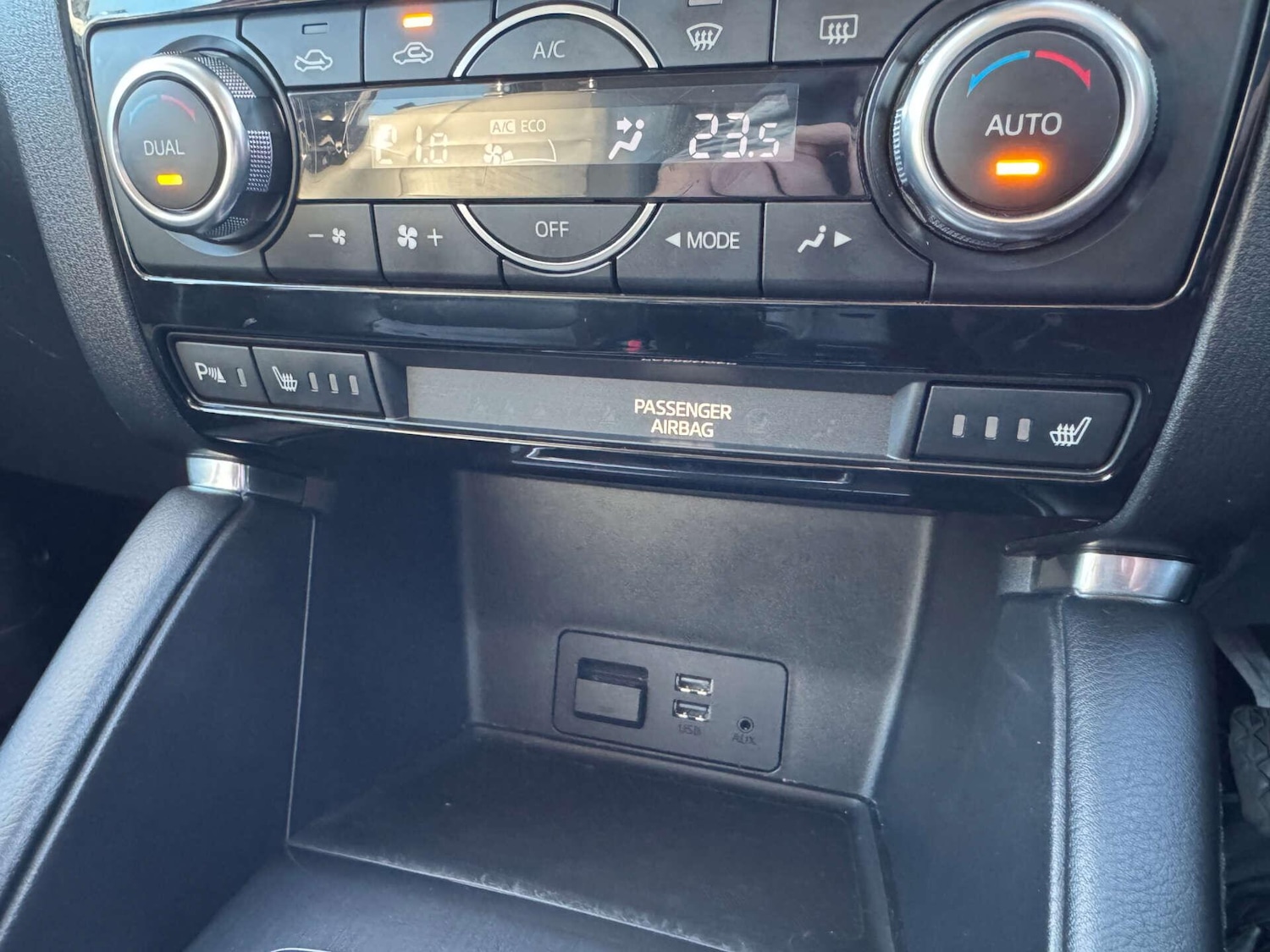 Vehicle 29