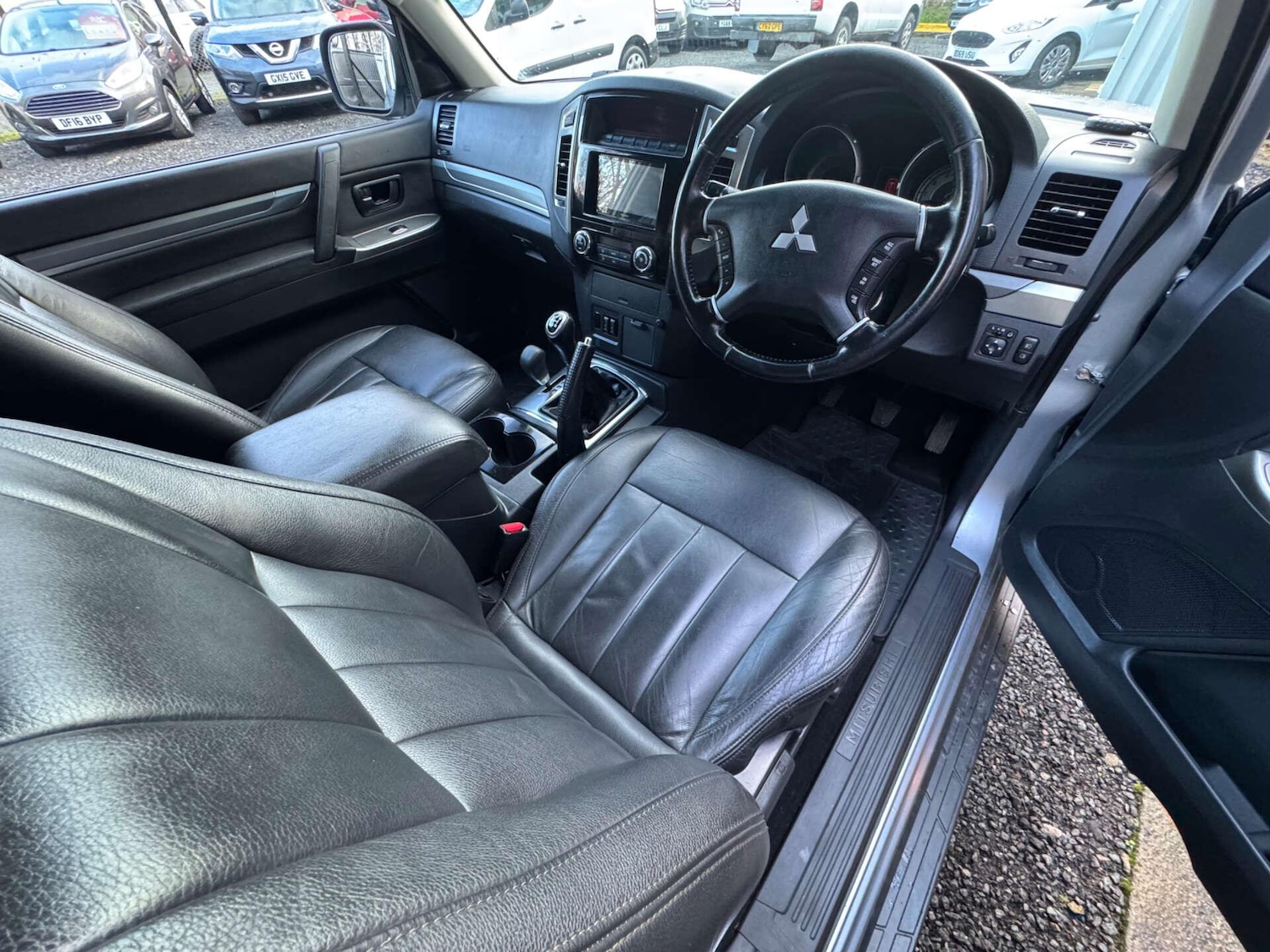 Used Mitsubishi Shogun 2015 for sale - 77307778: Photo 14