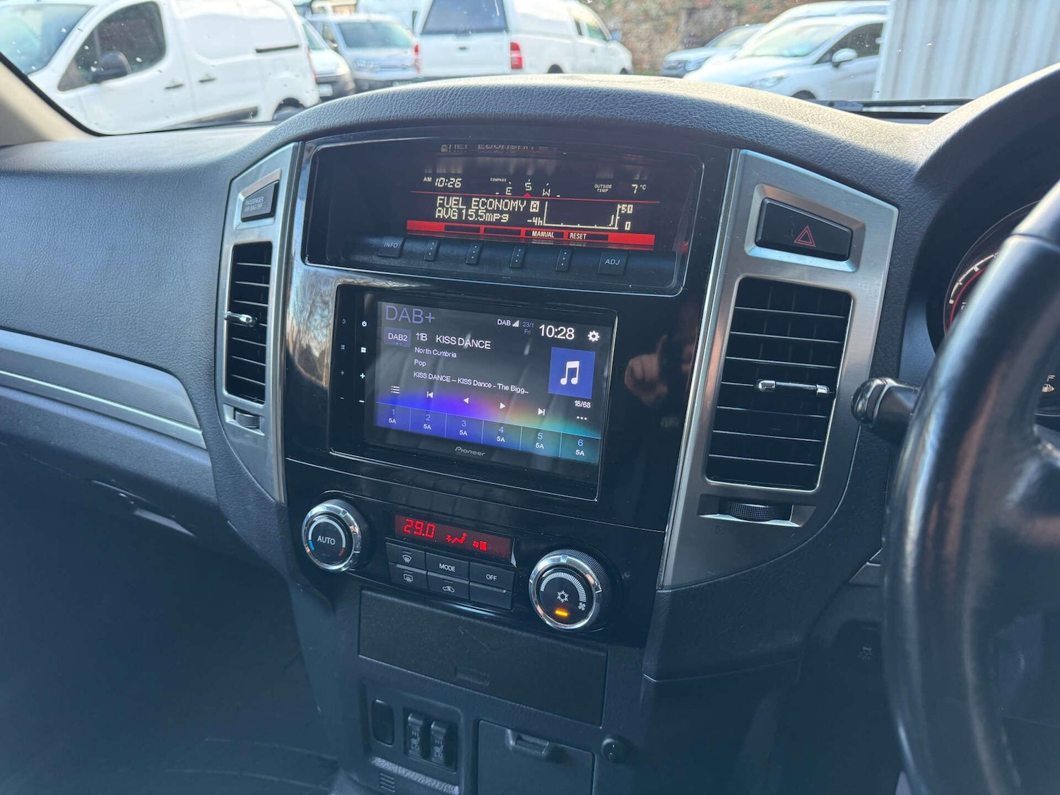 Used Mitsubishi Shogun 2015 for sale - 77307778: Photo 18