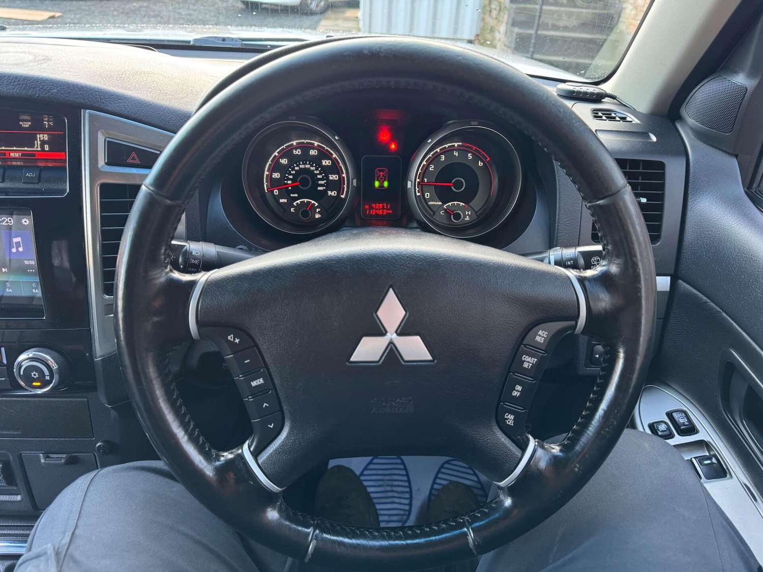 Used Mitsubishi Shogun 2015 for sale - 77307778: Photo 19