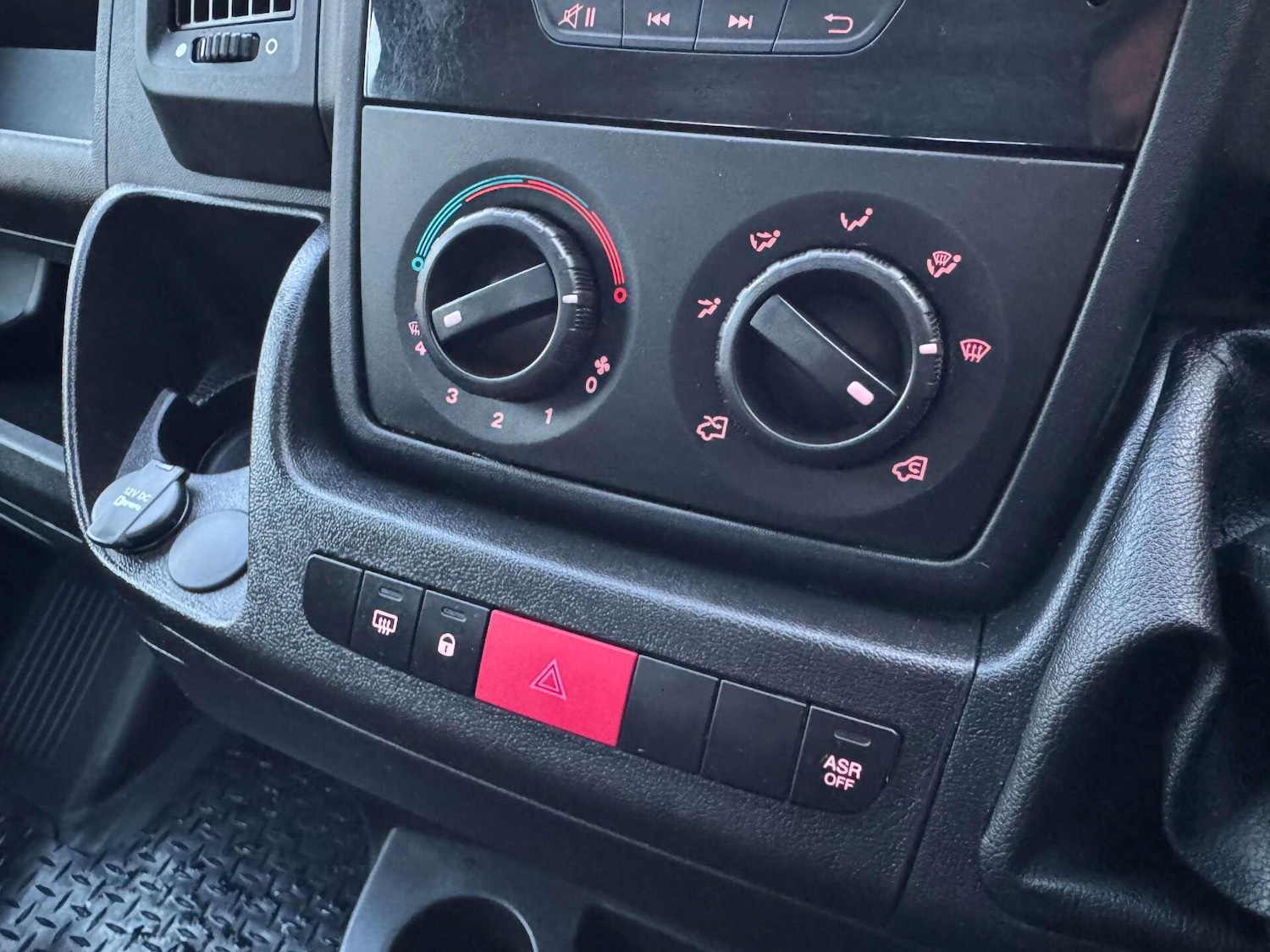 Used Peugeot Boxer 2022 for sale - 76609429: Photo 24