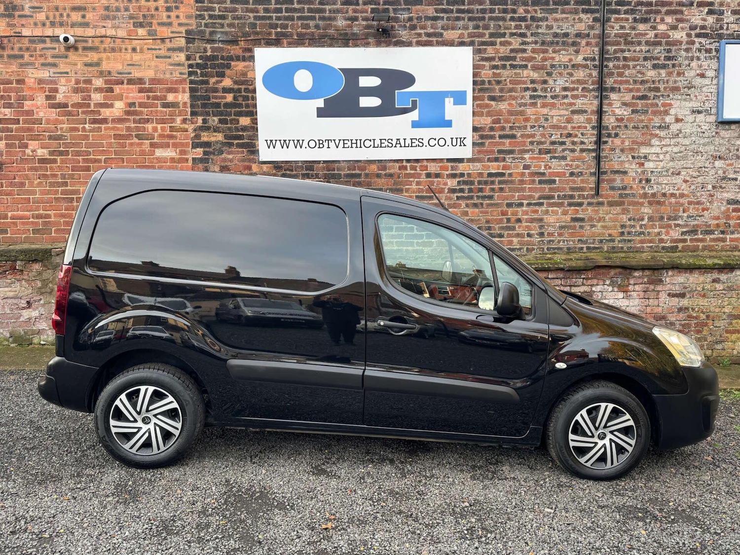 Used Citroen Berlingo 2017 for sale - 76501223: Photo 2