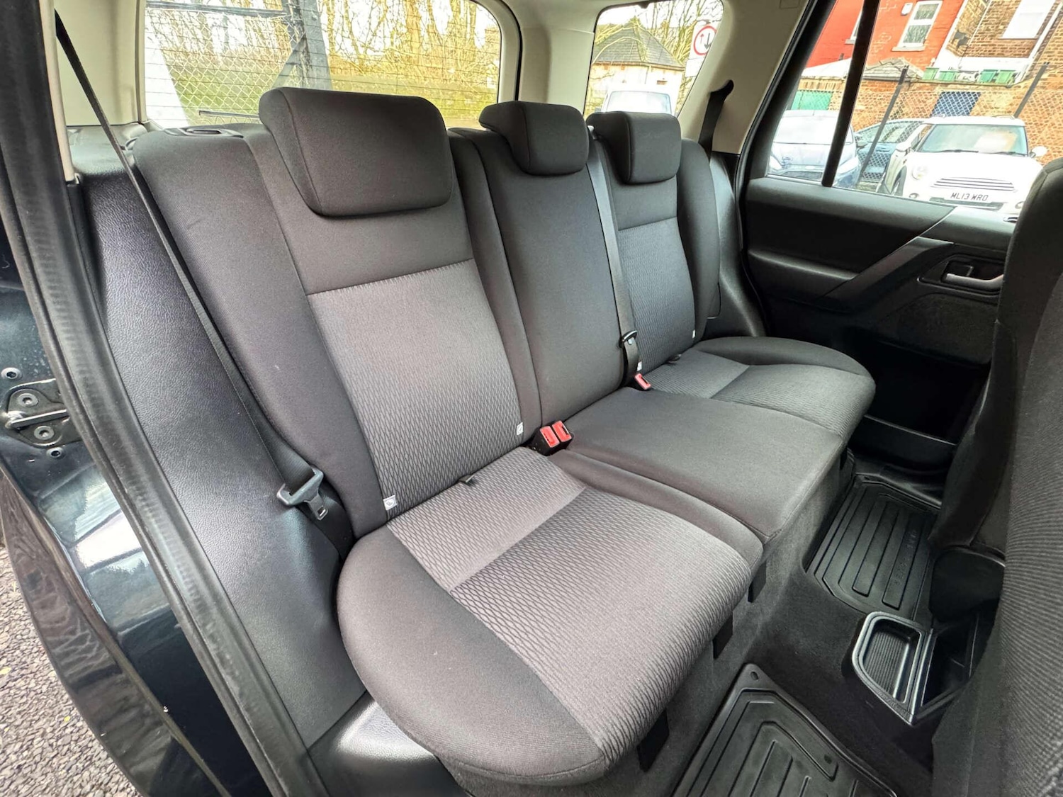 Used Land Rover Freelander 2011 for sale - 76943021: Photo 11