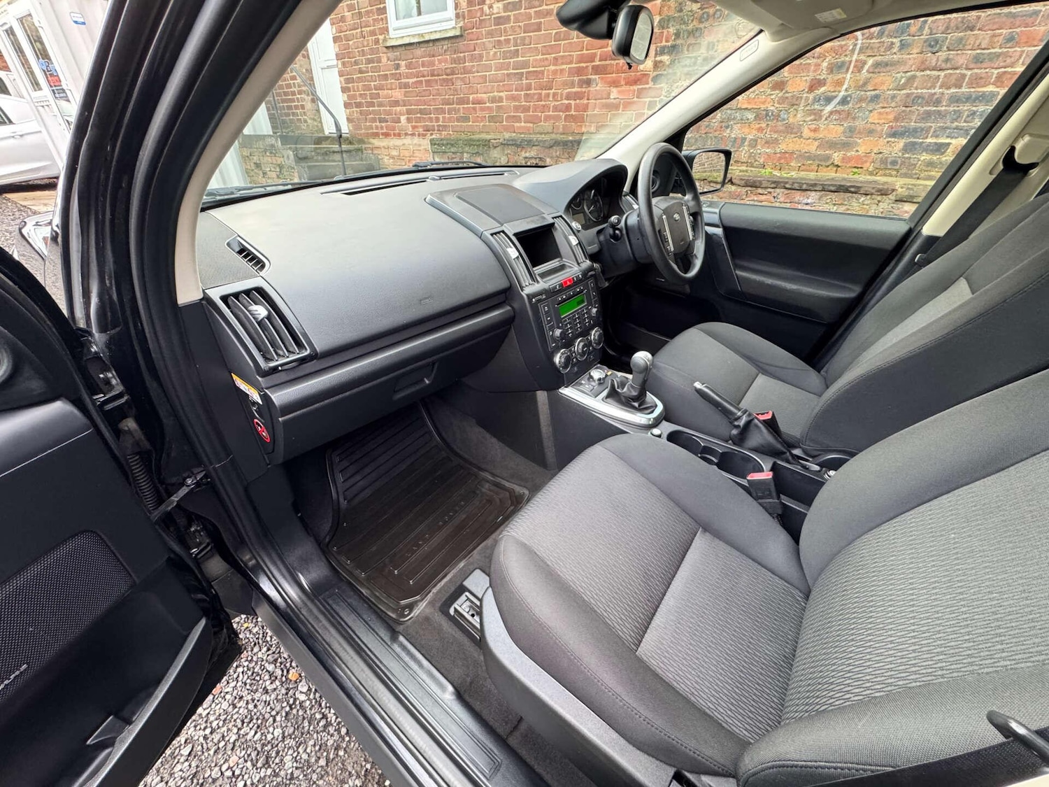 Used Land Rover Freelander 2011 for sale - 76943021: Photo 15