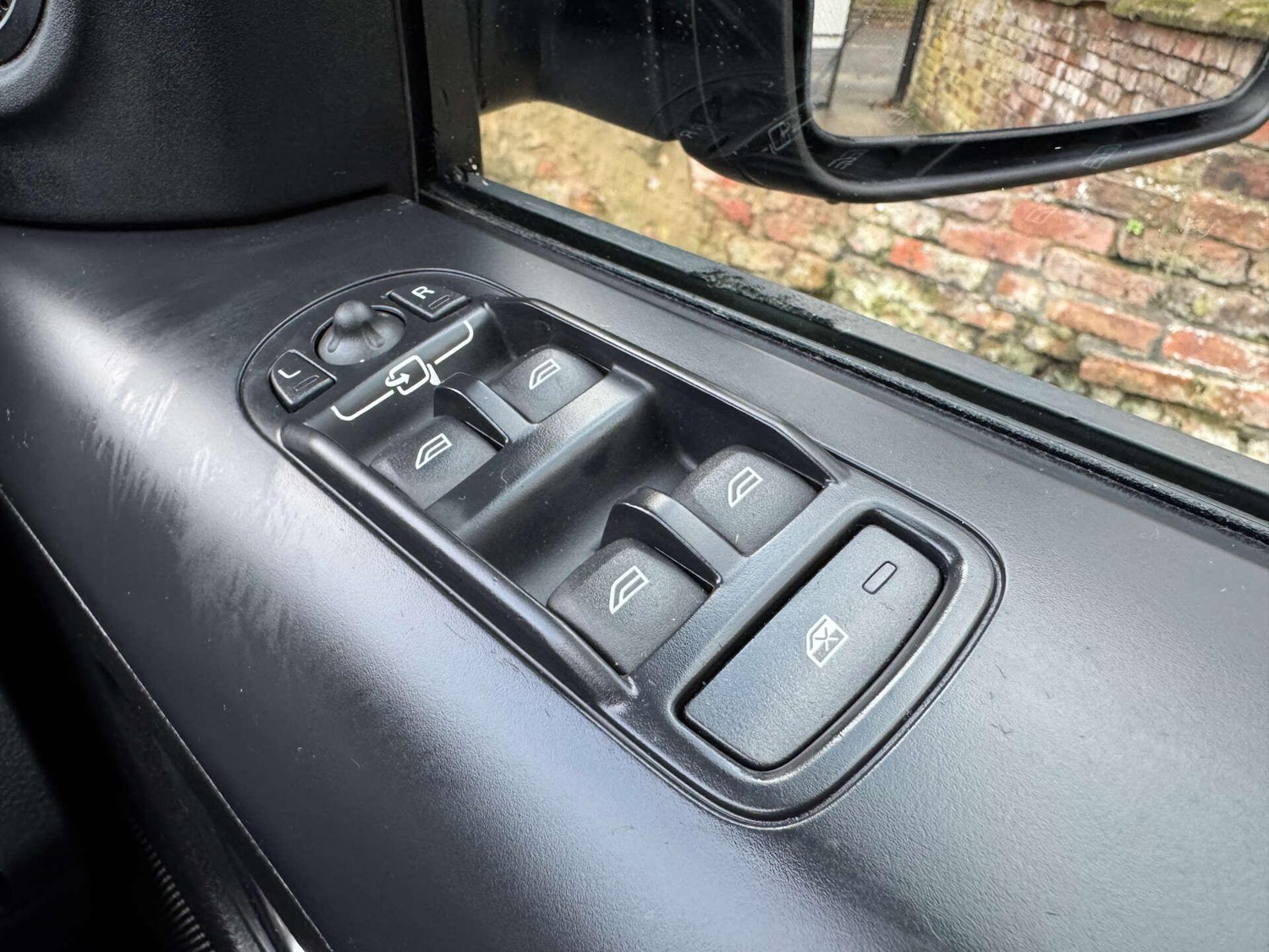 Used Land Rover Freelander 2011 for sale - 76943021: Photo 24