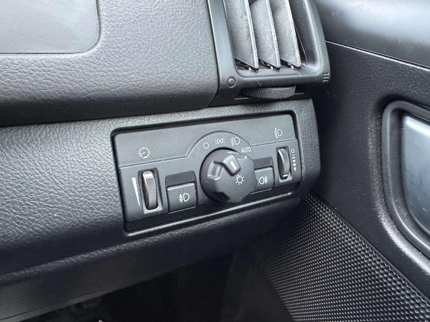 Used Land Rover Freelander 2011 for sale - 76943021: Photo 25