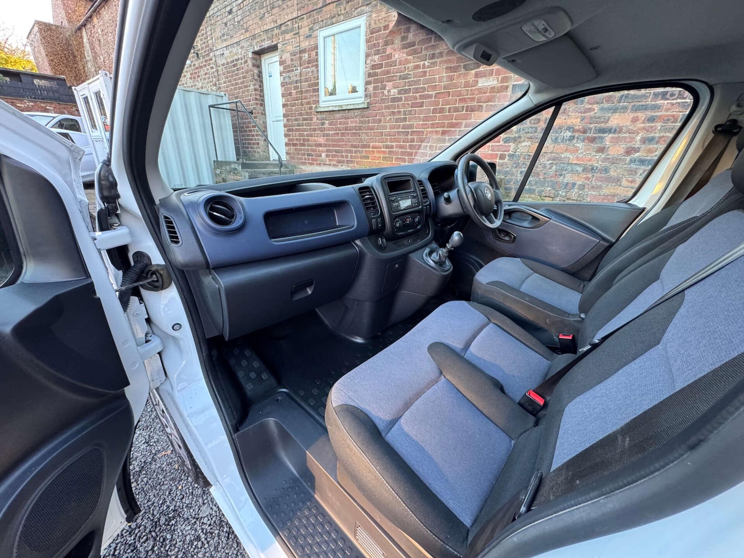 Used Vauxhall Vivaro 2018 for sale - 76943019: Photo 11