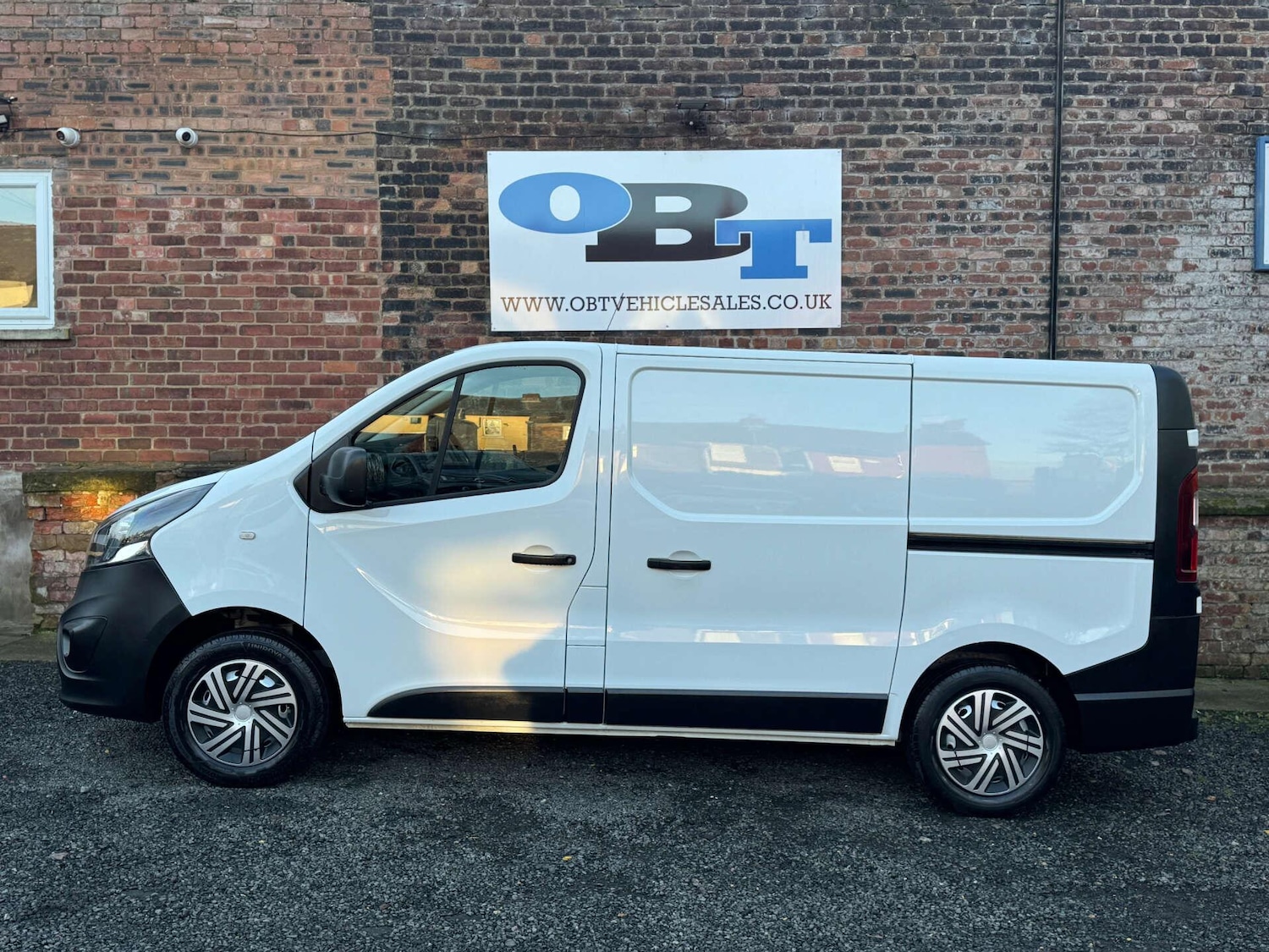 Used Vauxhall Vivaro 2018 for sale - 76943019: Photo 6