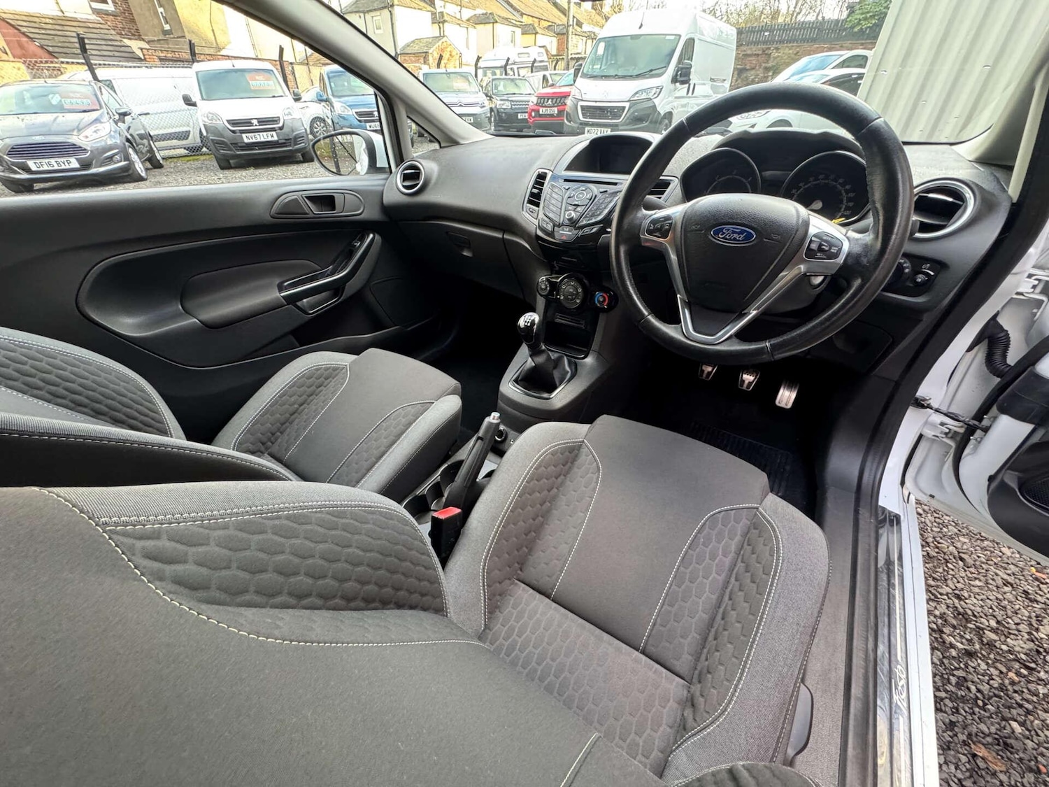 Used Ford Fiesta 2016 for sale - 77010611: Photo 10