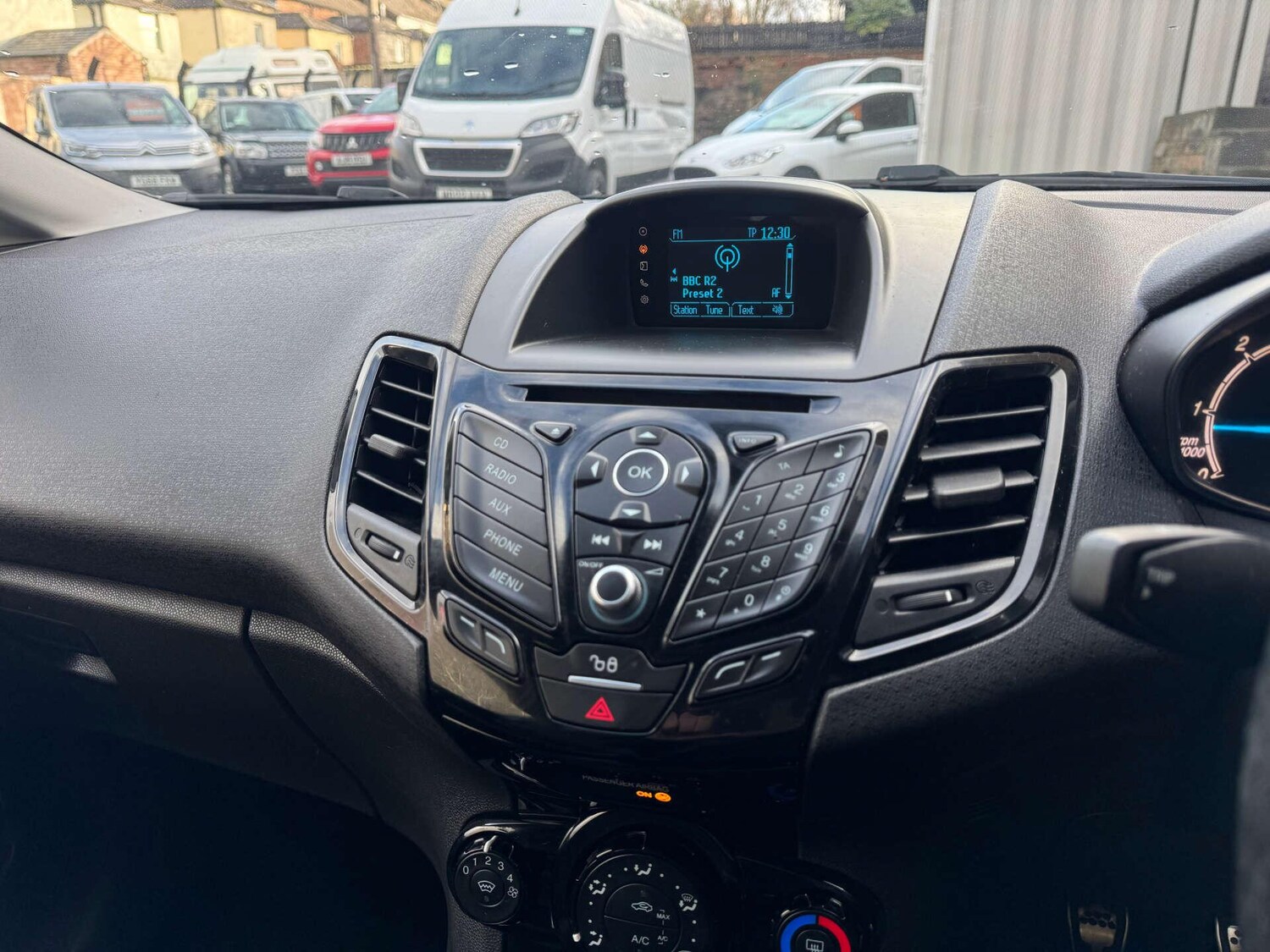 Used Ford Fiesta 2016 for sale - 77010611: Photo 20